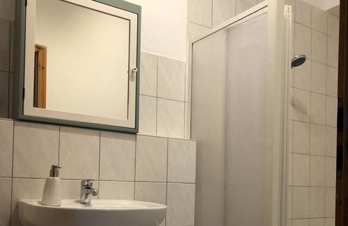Goemnitz Apartment | Fewo für 2 Personen Nahe Hansa Park und Ostsee