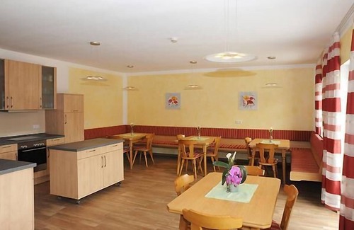 Arnbruck Apartment | Fewo Herbst - 5 stars - newly furnished with two balconies and underfloor heating