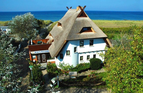 Dierhagen Ost Apartment | FeWo I-4 - Hotel Haus Windhook (directly at the Baltic Sea)