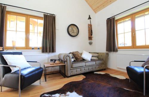Untertschern Apartment | FeWo KITZ - Ski-to-door Apartment