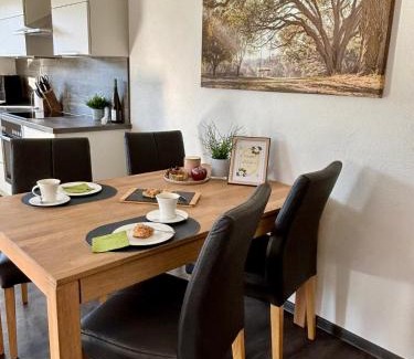 Zeltingen-Rachtig Apartment | FEWO Klosterblick sowie Weinberge & Drachenflieger