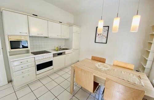 Warnemuende Apartment | Fewo Leuchtturm, ca 200m z. Strand