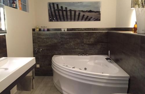 Heinersdorf Apartment | Fewo mit Garten, Kamin u. Whirlpool
