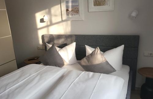 Kuehlungsborn Hotel | Fewo Rosenhof 17