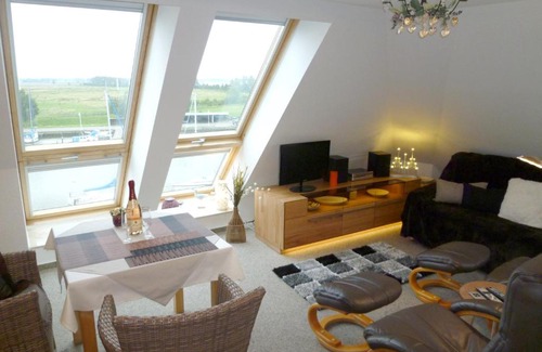 Karlshagen Apartment | Fewo Segelhafenidyll - direkte u. ruhige Wasserlage