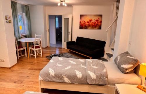 Bottrop Apartment | Fewo-W - separater Eingang, Terrasse und Parkplatz