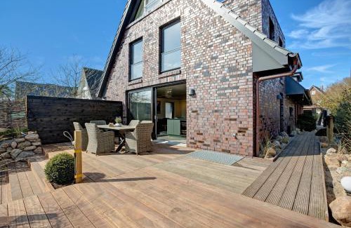 Tinnum House | Fewo Willms Living Long Beach House