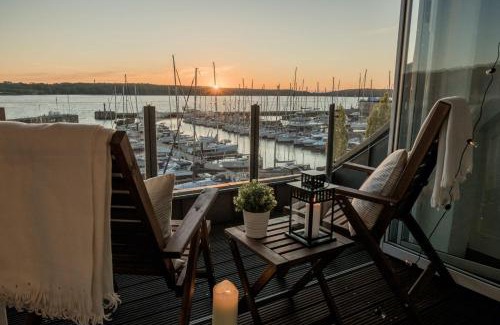 Murwik Apartment | fewo1846 - Baltic Lodge - komfortable Maisonettewohnung mit 3 Schlafzimmern, Balkon und Blick auf die Marina Sonwik