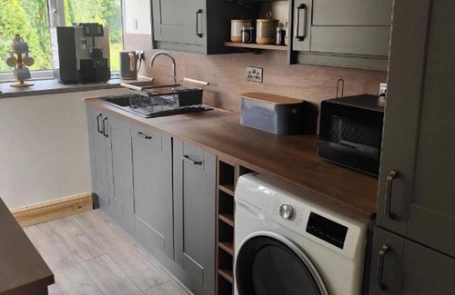 Beddgelert Apartment | Fflat Aberglaslyn - One Bedroom Apartment