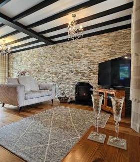 Boncath House | Ffoswen Pembrokeshire Holiday Home