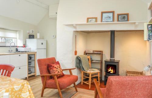 Bodorgan House | Ffrwd Cottage
