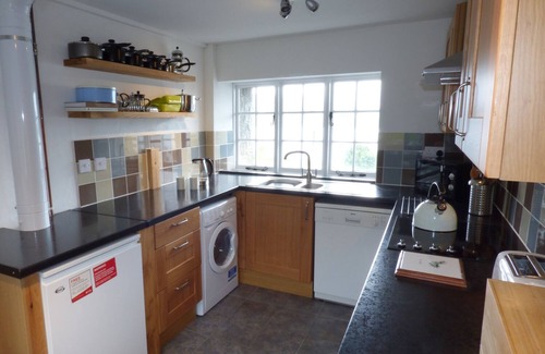 Llangower Cottage | FFYNNON GOWER, family friendly, character holiday cottage in Bala