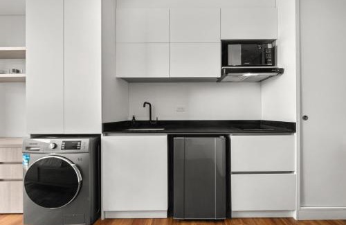 Chico Norte III Apartment | FH - Artsy studio in Chico - Bogota