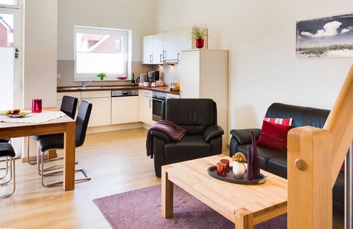 Kopperby House | FH Tim left - KS8b - Holiday Tim left KS8b