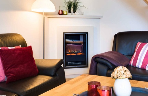 Kopperby House | FH Tim left - KS8b - Holiday Tim left KS8b