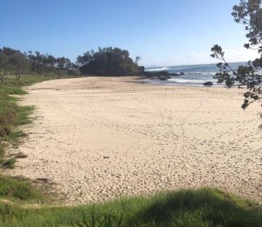 Port Macquarie Apartment | Fi's Beach Pad