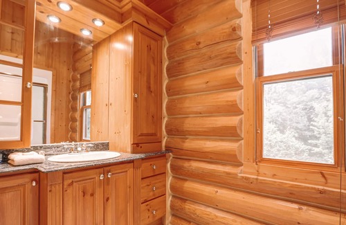 Mille-Isles Ski Chalet | Fiddler Lake Resort Cabin 21 Bear