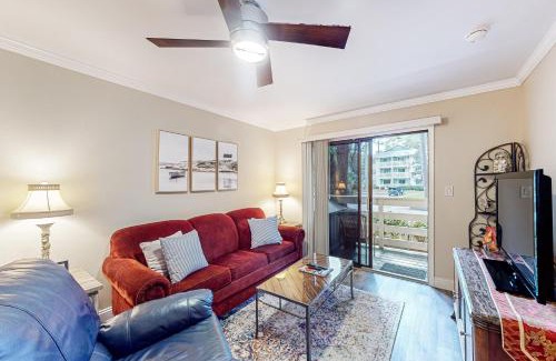 Folly Field Apartment | Fiddlers Cove 21C