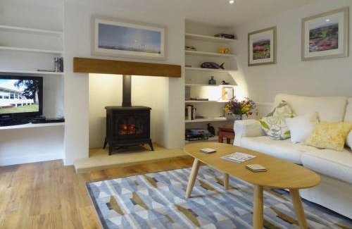 Beaminster House | Fiddlesticks Cottage