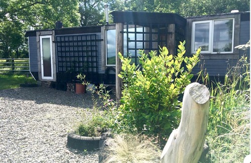 Saint Kew House | Field Hut