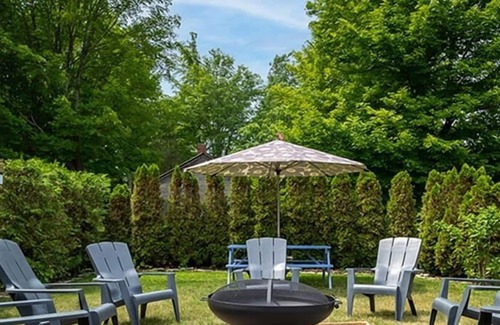 Picton House | Field Lodge - Lovely large home by Sandbanks