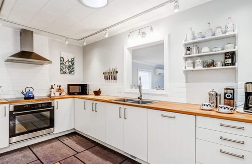 Picton House | Field Lodge - Lovely large home by Sandbanks