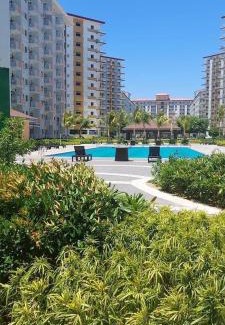 San Dionisio Apartment | Field Residences Condo Hotel