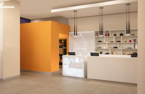 Monterrey Centro Hotel | Fiesta Inn Express Monterrey Centro