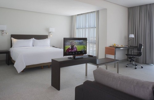 Monterrey Hotel | Fiesta Inn Monterrey Fundidora