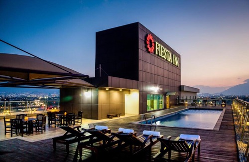 Monterrey Hotel | Fiesta Inn Monterrey Fundidora