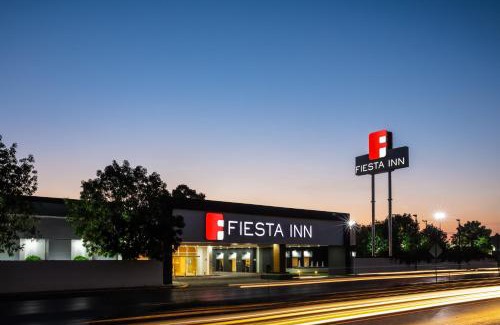 San Luis Potosi Hotel | Fiesta Inn San Luis Potosi Glorieta Juarez