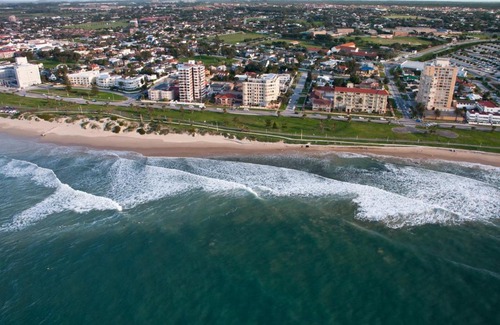 Summerstrand Bed & Breakfast | Fifth Avenue Beach House
