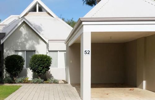 Broadwater Villa | FiftyTwo at Cape View