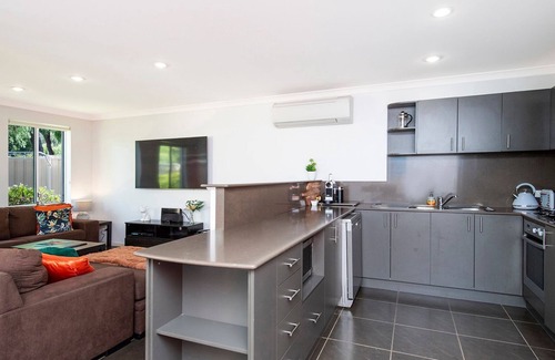 Broadwater Villa | FiftyTwo @ Cape View is the perfect family or couples getaway accommodation