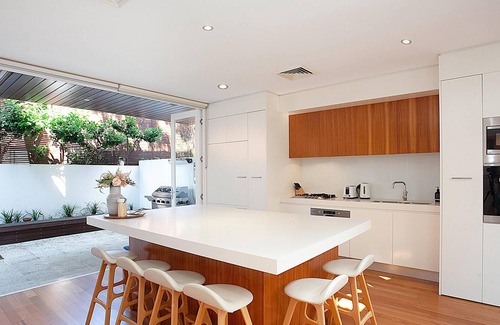 Randwick House | Figtree Terrace Randwick (ISYD) - Modern 3 bedroom home boasting rooftop relaxation close to Coogee Beach