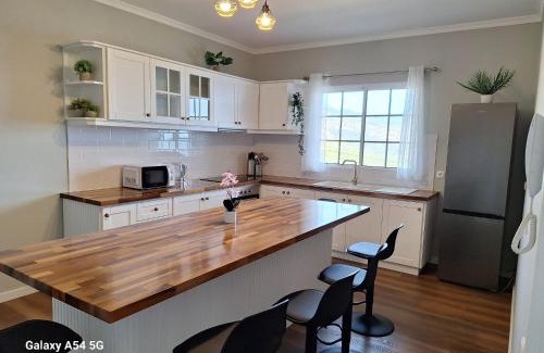 Ponta do Sol House | Figueira's House By the Atlantic