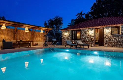 Pastida Villa | Filerolia Stone House