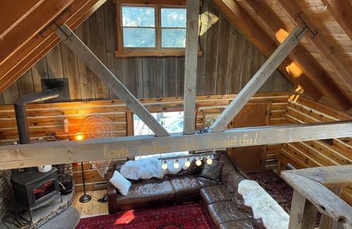 Gills Rock Cabin | Fin de la Terre - magical cabin steps to the lake