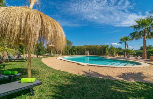 Buger Villa | Finca Aria