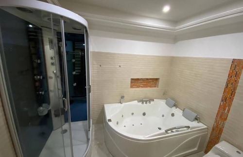 Marinilla House | Finca Azul, con Piscina y Jacuzzi