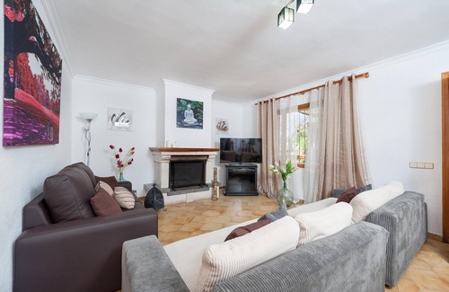 Alaro Villa | Finca CA'N LLUC in Alaro with Mountain view, private pool and table tennis. Villaonline Agency - Free Wifi