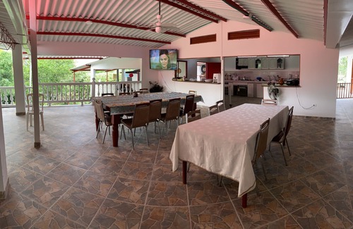Acacias House | FINCA EL PROVENIR, swimming pool, jacuzzy, basketball, ping pong, yew