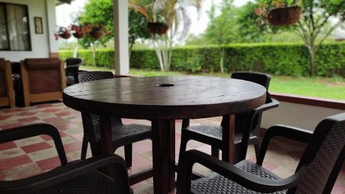 Pueblo Tapao Hotel | Finca Hotel El SAMAN de alto bonito