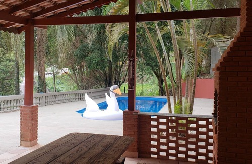 Vila Paula House | Finca in gated community with pool and access to the dam