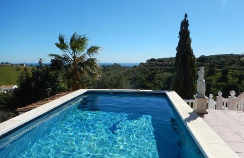 Velez-Malaga House | Finca la Sonrisa - Lovely house with pool and sea view