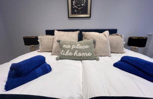 Finchley Church End Apartment | Finchley Central Luxe Apartment
