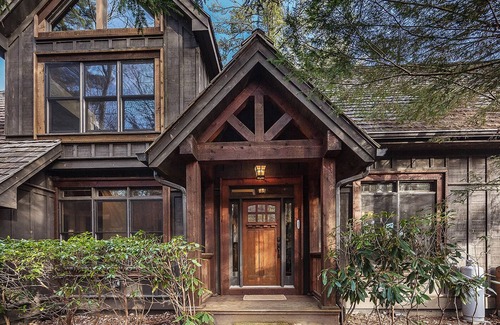 Lake Toxaway Cottage | Find Your Base Camp in Beautiful Lake Toxaway
