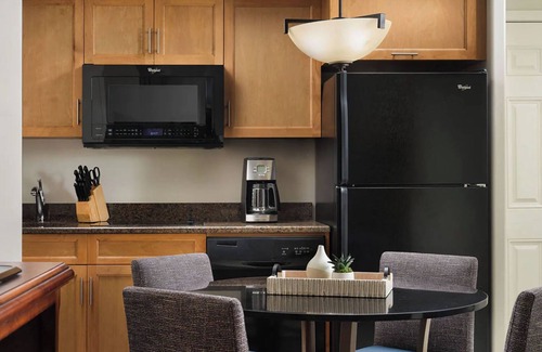 North Scottsdale Resort | 𝐅𝐢𝐧𝐝𝐢𝐧𝐠 𝐌𝐞𝐢𝐥𝐢 Desert Oasis Resort Amenities Included! 1BR SUITEn