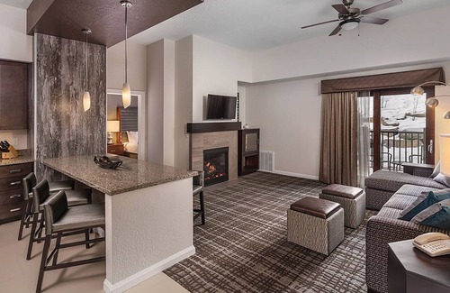 Park City Resort | 𝐅𝐢𝐧𝐝𝐢𝐧𝐠 𝐌𝐞𝐢𝐥𝐢 Ski-In/Ski-Out Canyons Village Resort+Amenities, 2BR