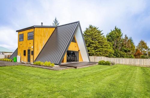 National Park Village House | Findlay Chalet - National Park Holiday Home